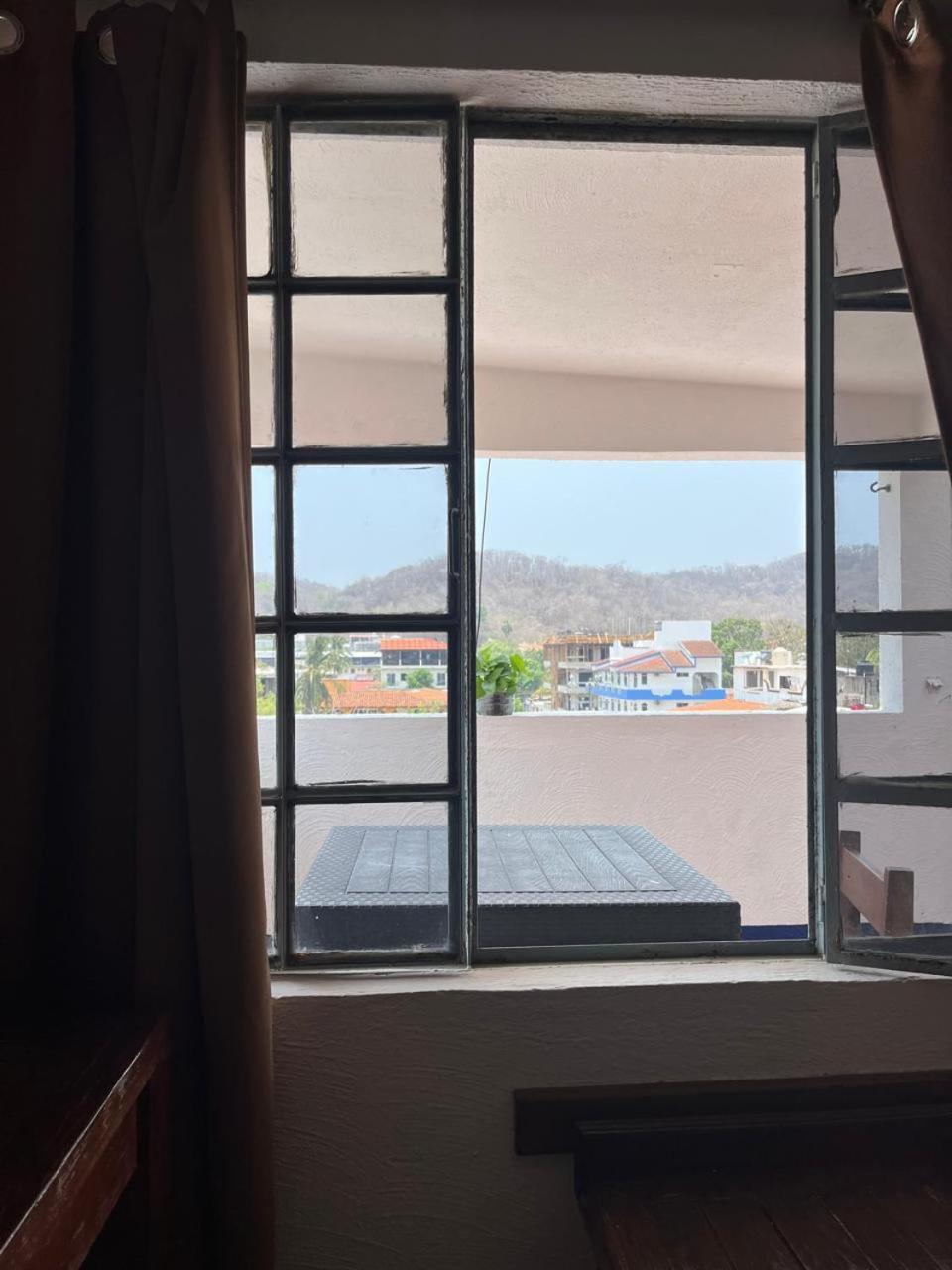 ホテル Casa Shaguiba Crucecita  エクステリア 写真