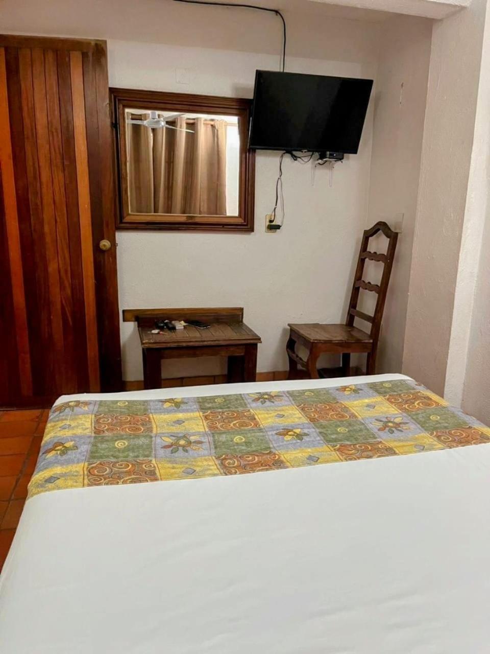 ホテル Casa Shaguiba Crucecita  エクステリア 写真